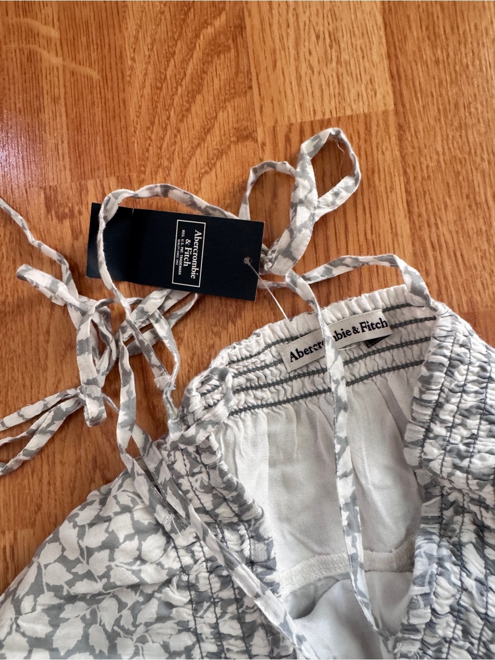 Abercrombie & Fitch Light Green and White Floral Mini Dress - Picture 2 of 4